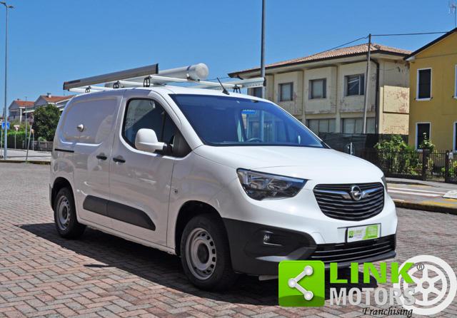 Opel Combo Cargo 1.5 Diesel 100CV - Furgone Autocarro, del 2021, 99.000 km, in vendita a Saonara (PD)