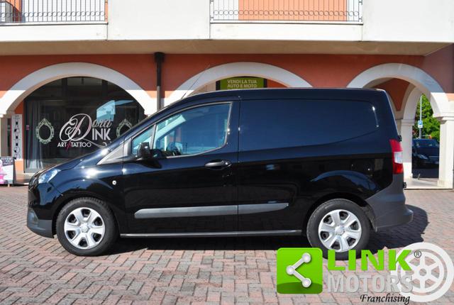 Ford Transit Courier 1.5 TDCi 75CV Van Trend - foto 2 di 4