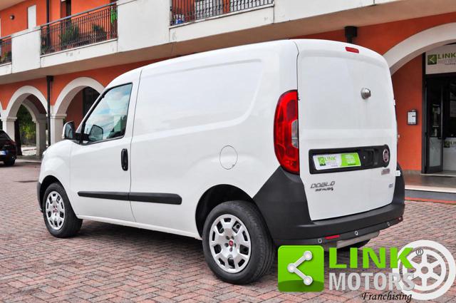 Fiat Doblo Doblò 1.4 T-Jet Natural Power Cargo Lamierato SX - foto 2 di 4