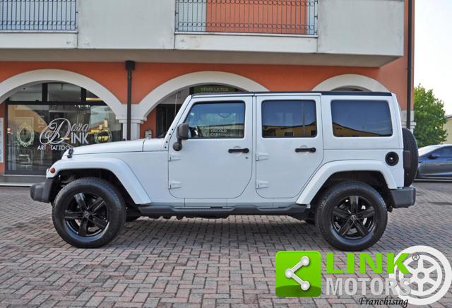 Jeep Wrangler Unlimited 2.8 CRD DPF Sahara Auto - foto 2 di 4