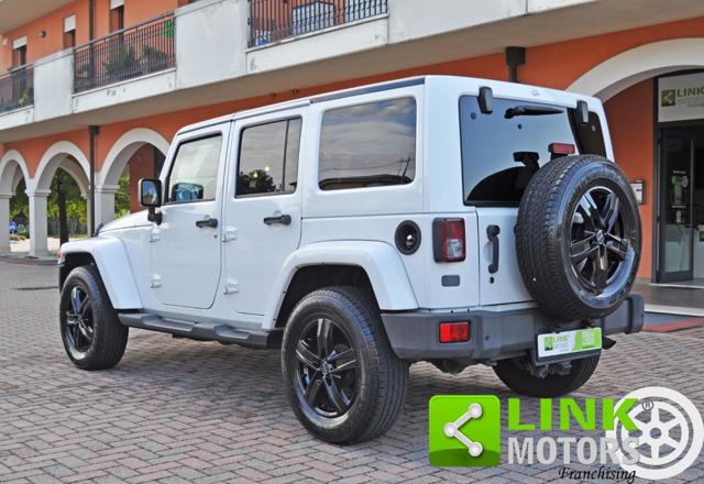 Jeep Wrangler Unlimited 2.8 CRD DPF Sahara Auto - foto 3 di 4