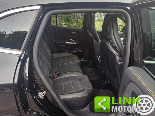Mercedes-Benz GLA 45 AMG Premium - foto 4 di 4