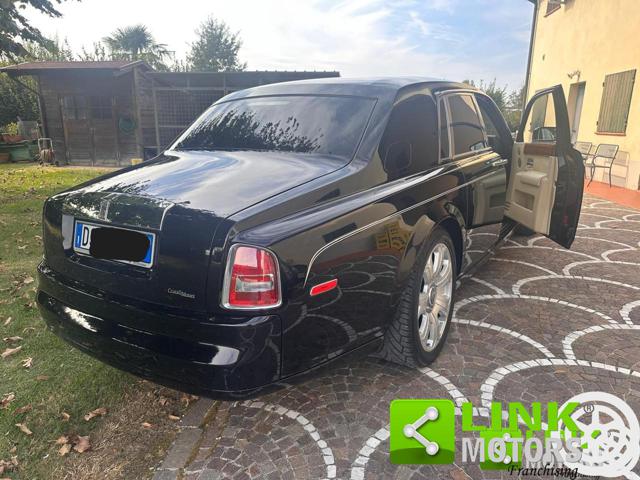 Rolls-Royce Phantom VII Europea - foto 2 di 4