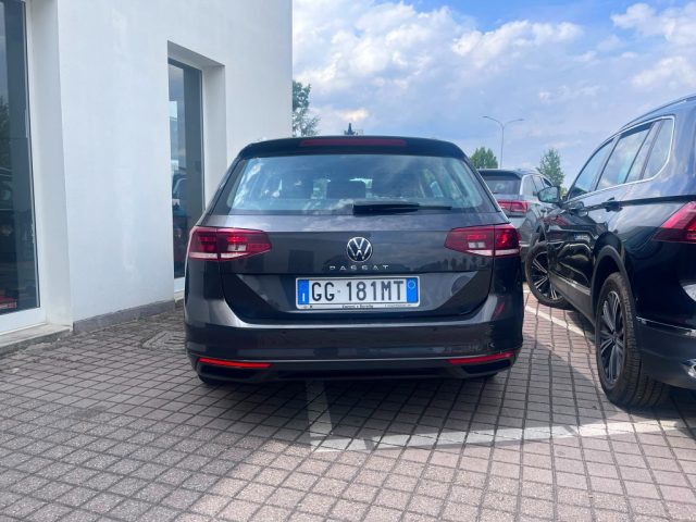 Volkswagen Passat Variant 2.0 TDI SCR EVO DSG Executive - foto 3 di 4
