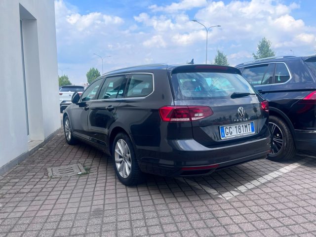 Volkswagen Passat Variant 2.0 TDI SCR EVO DSG Executive - foto 2 di 4