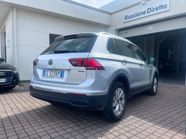 Volkswagen Tiguan 2.0 TDI 150 CV SCR DSG 4MOTION R-Line - foto 2 di 4