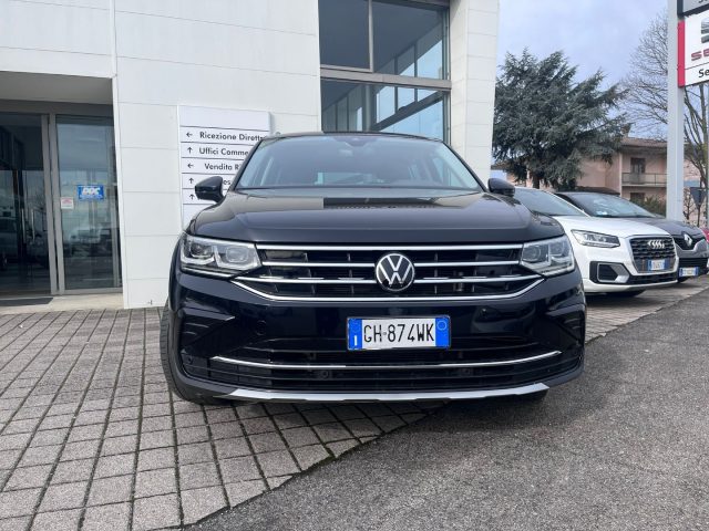 Volkswagen Tiguan 1.5 TSI 150 CV DSG ACT R-Line usato a SAN GIORGIO PIACENTINO