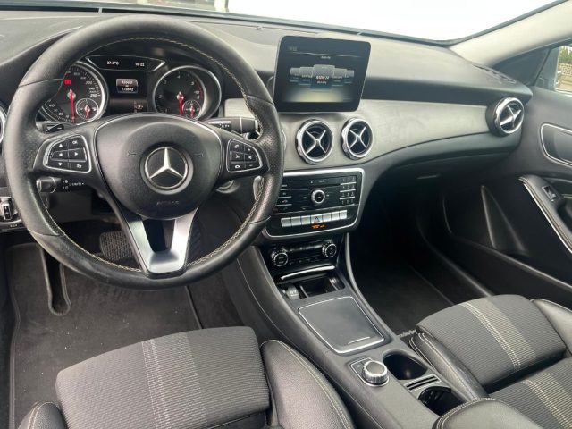Mercedes-Benz GLA 200 d Automatic 4Matic Sport, del 2018, 173.000 km, in vendita a San Giorgio Piacentino (PC)