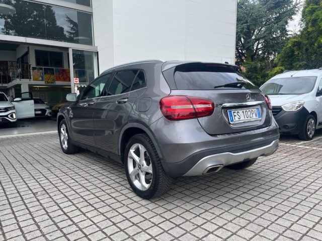 Mercedes-Benz GLA 200 d Automatic 4Matic Sport - foto 3 di 4