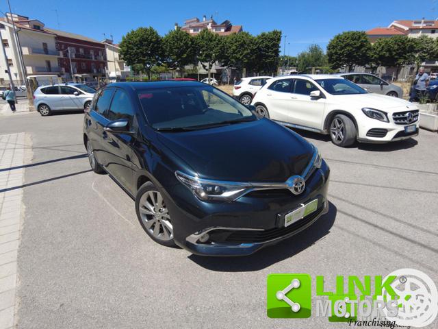 Toyota Auris lounge - foto 2 di 4