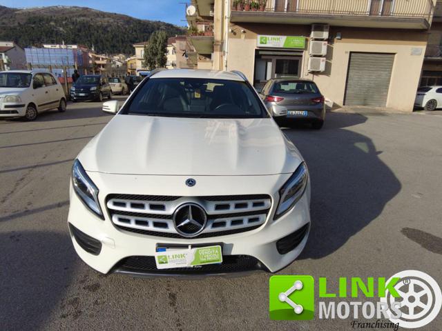 Mercedes-Benz GLA 200 d Automatic Premium AMG Line - foto 2 di 4