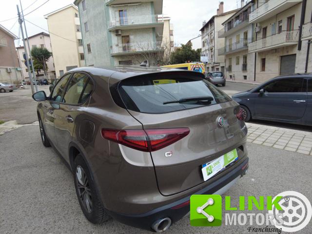 Alfa Romeo Stelvio 2.2 Turbodiesel 180 CV AT8 Q4 Business - foto 3 di 4