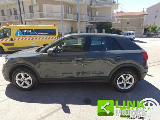 Audi Q2 business s tronic - foto 4 di 4