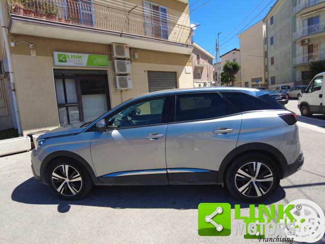 Peugeot 3008 pure tech - foto 4 di 4