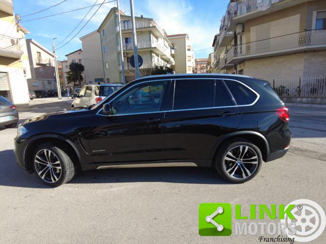 BMW X5 25d Luxury x drive - foto 2 di 4