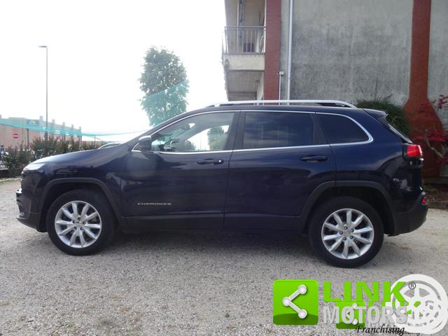 Jeep Cherokee ACTIVE DRIVE LIMETED 4x4 - foto 3 di 4
