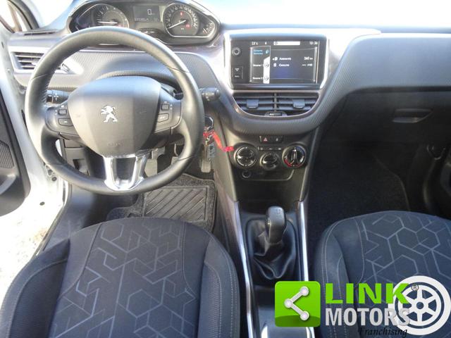 Peugeot 2008 1° serie 1.2 VTi 82CV Active - foto 2 di 4
