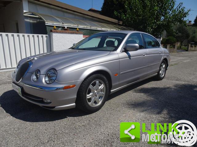 Jaguar S-Type EXECUTIVE 3.0 BENZINA usato a VOLPAGO DEL MONTELLO