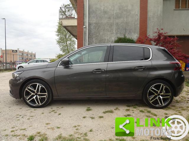 Peugeot 308 BlueHDi 130 S&S GT Line - foto 3 di 4