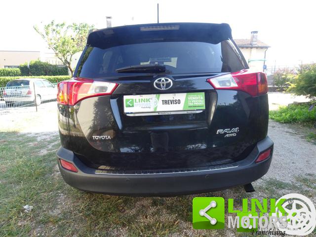 Toyota RAV 4 AWD - foto 4 di 4