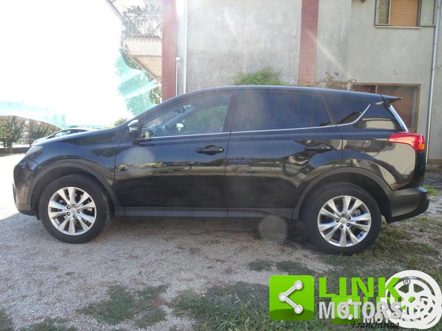 Toyota RAV 4 AWD - foto 2 di 4