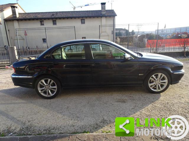 Jaguar X-Type 3.0 V6 24V cat Executive - foto 3 di 4