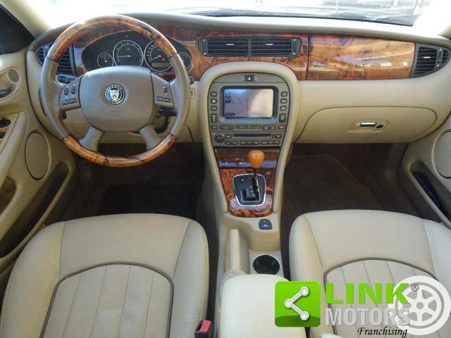 Jaguar X-Type 3.0 V6 24V cat Executive - foto 2 di 4