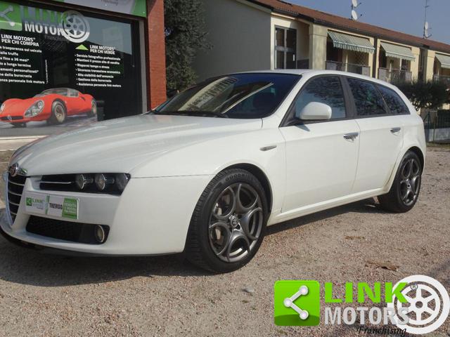 Alfa Romeo 159 1750 TBi Sportwagon Distinctive usato a VOLPAGO DEL MONTELLO