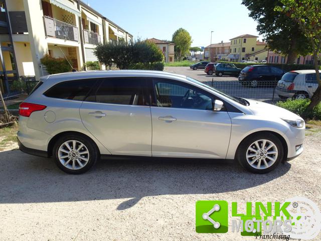 Ford Focus Titanium - foto 2 di 4