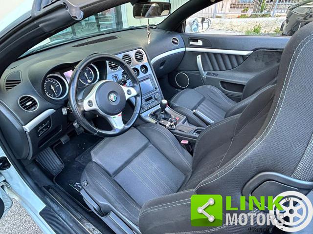 Alfa Romeo Spider JTDM - foto 2 di 4