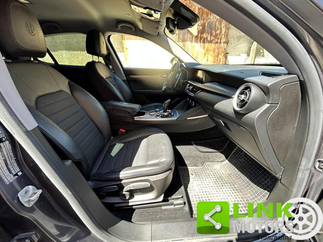 Alfa Romeo Stelvio SPRINT - foto 3 di 4