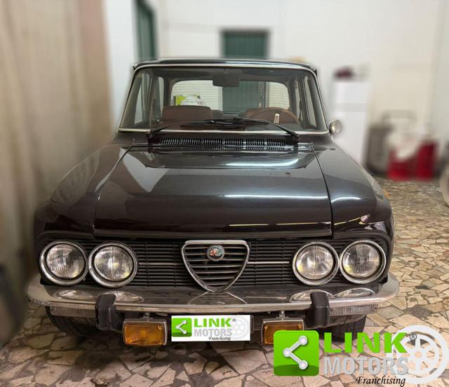 Alfa Romeo Giulia 1300 SUPER - foto 2 di 4