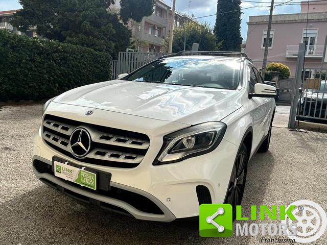 Mercedes-Benz GLA 180 PREMIUM AUTOMATICA, del 2018, 90.000 km, in vendita a Siracusa (SR)