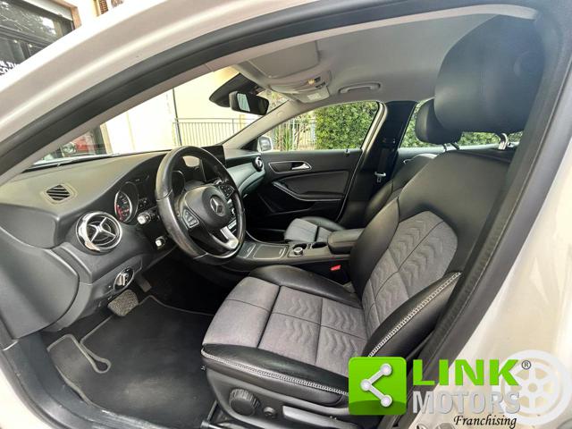 Mercedes-Benz GLA 180 PREMIUM AUTOMATICA - foto 2 di 4