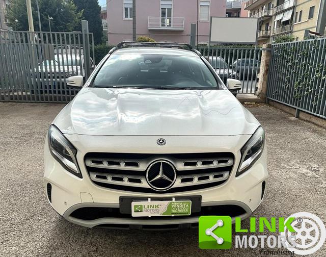 Mercedes-Benz GLA 180 PREMIUM AUTOMATICA - foto 3 di 4