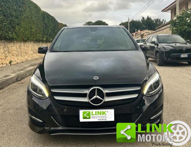 Mercedes-Benz B 200 d Automatic Premium - foto 3 di 4