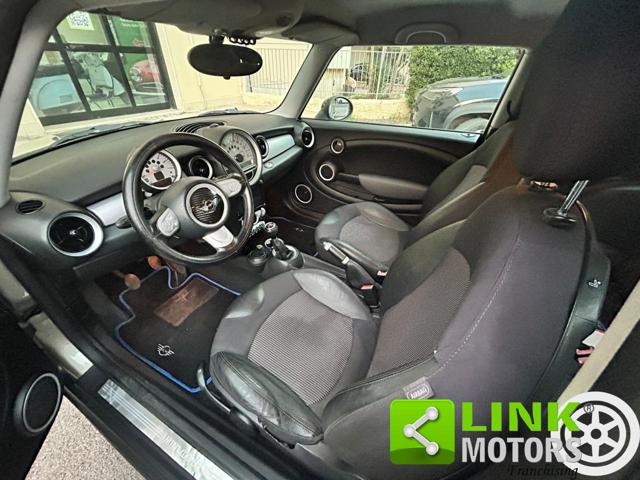 MINI Cooper D PER NEOPATENTATI - foto 2 di 4