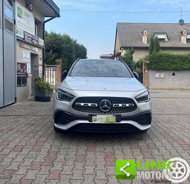 Mercedes-Benz GLA 200 EXECUTIVE - foto 3 di 4