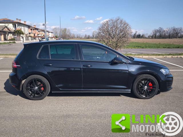 Volkswagen Golf GTD 2.0 TDI 5p. BlueMotion Technology - foto 3 di 4