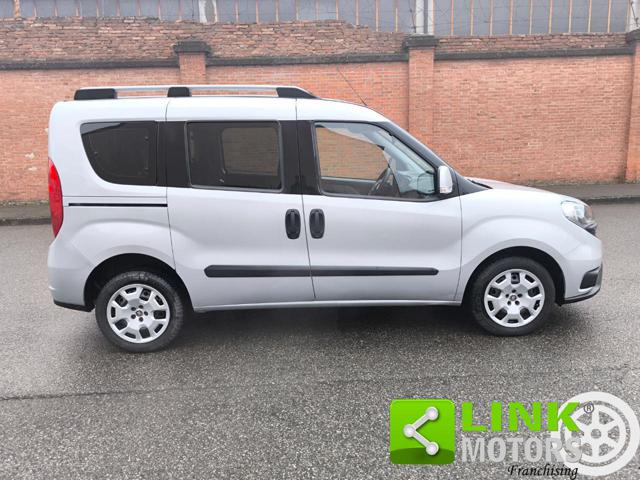 Fiat Doblo 1.6 MJT 95CV 7 Posti Lounge - foto 2 di 4