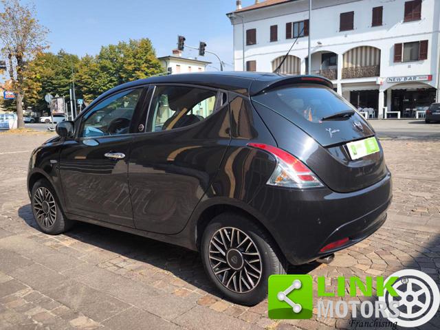 Lancia Ypsilon 1.2 69 CV 5 porte GPL Ecochic Black and Noir - foto 4 di 4