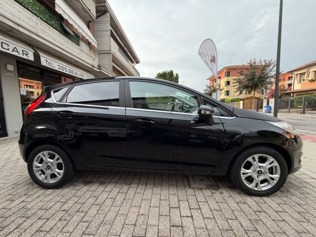 Ford Fiesta 1.4 5p. Bz.- GPL Titanium - foto 4 di 9