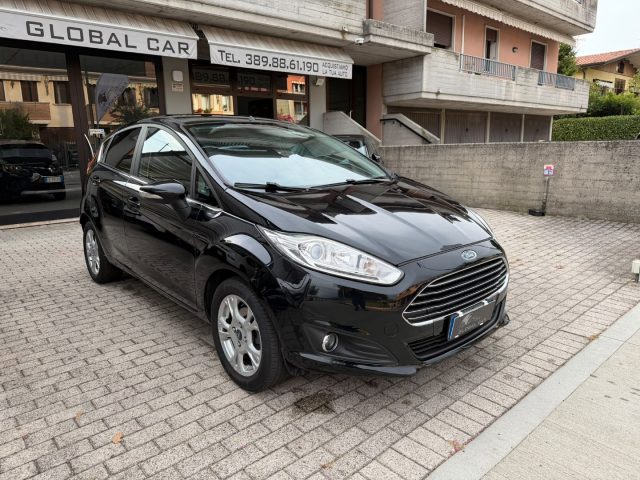 Ford Fiesta 1.4 5p. Bz.- GPL Titanium - foto 3 di 9