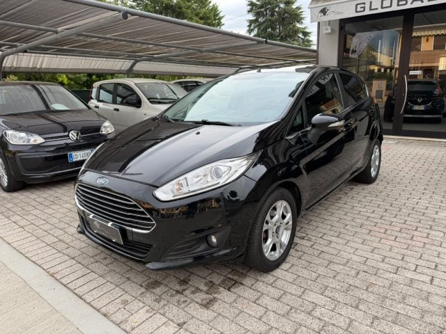 Ford Fiesta 1.4 5p. Bz.- GPL Titanium, del 2017, 148.000 km, in vendita a Salzano (VE)
