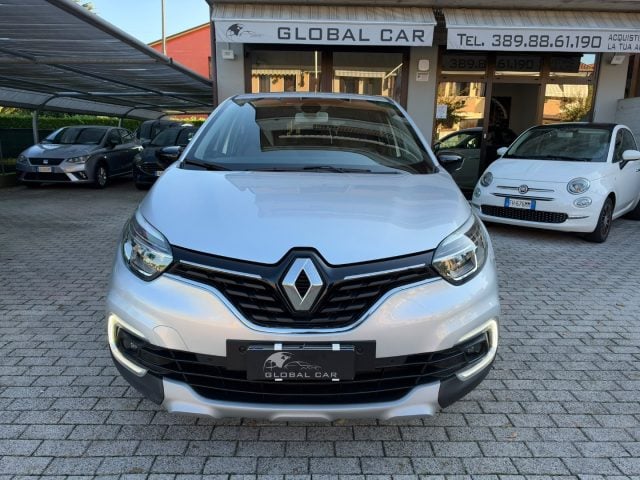 Renault Captur TCe 12V 90 CV Sport Edition - foto 2 di 4