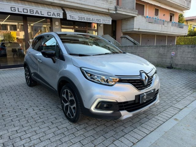 Renault Captur TCe 12V 90 CV Sport Edition - foto 3 di 4