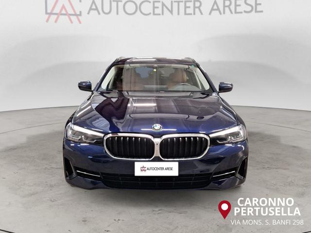 BMW 520 d 48V Touring Business - foto 2 di 4