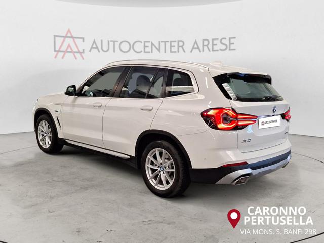 BMW X3 xDrive30e - foto 3 di 4