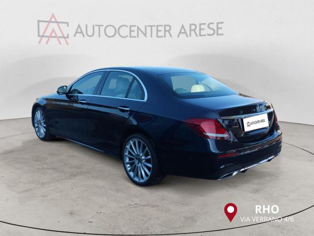 Mercedes-Benz E 220 d 4Matic Auto Premium - foto 3 di 4