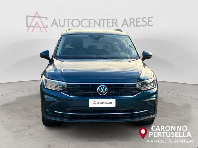 Volkswagen Tiguan 2.0 TDI 150 CV SCR DSG Life usato a MILANO